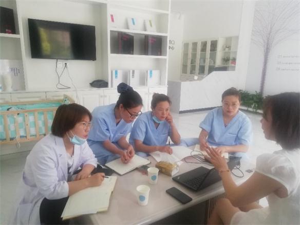 腹直肌分離？？對，產(chǎn)婦大腹便便的原因就是腹直肌分離